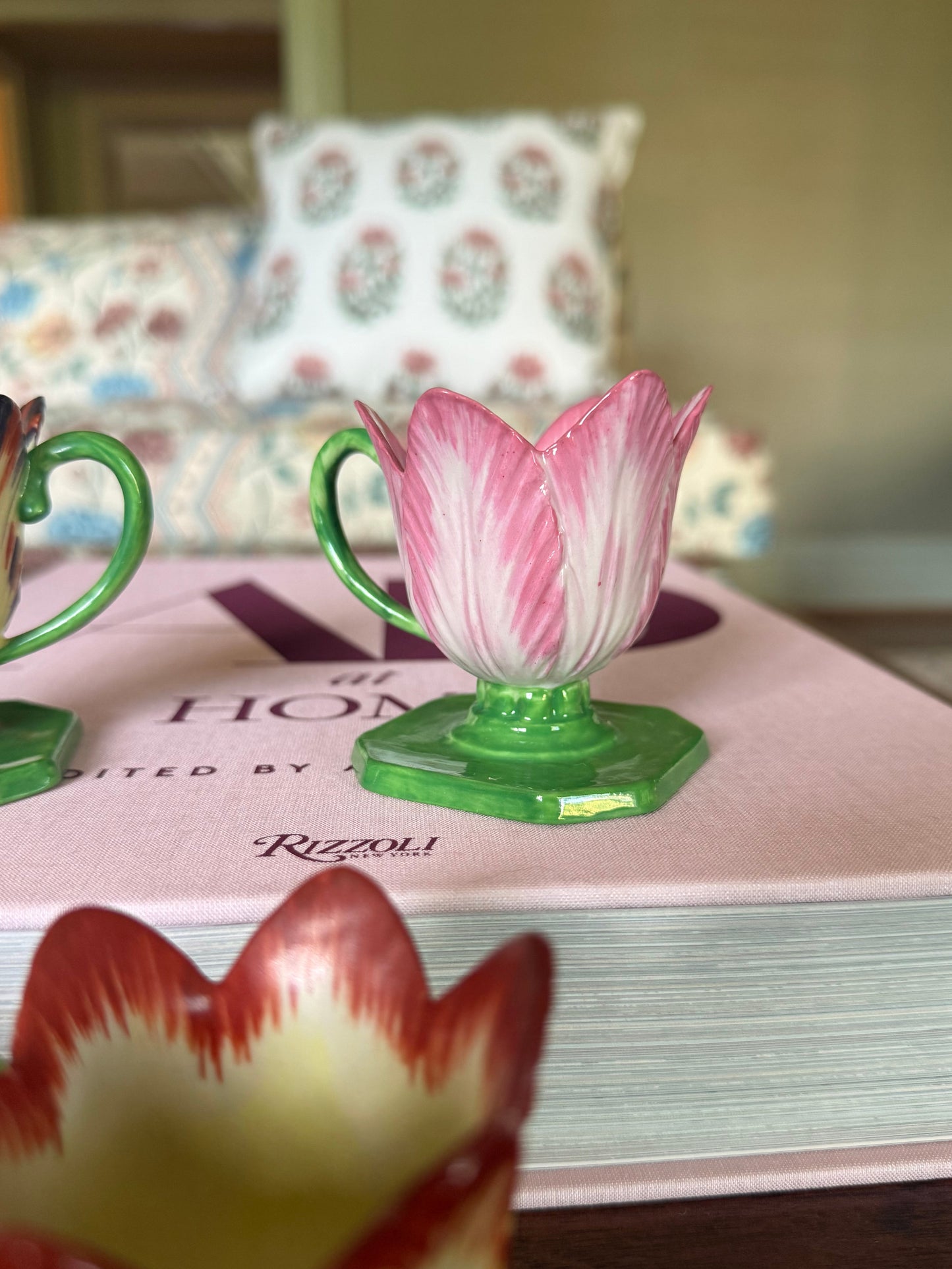 Mottahedeh Historic Charleston Hand-Painted Porcelain Tulip Cups