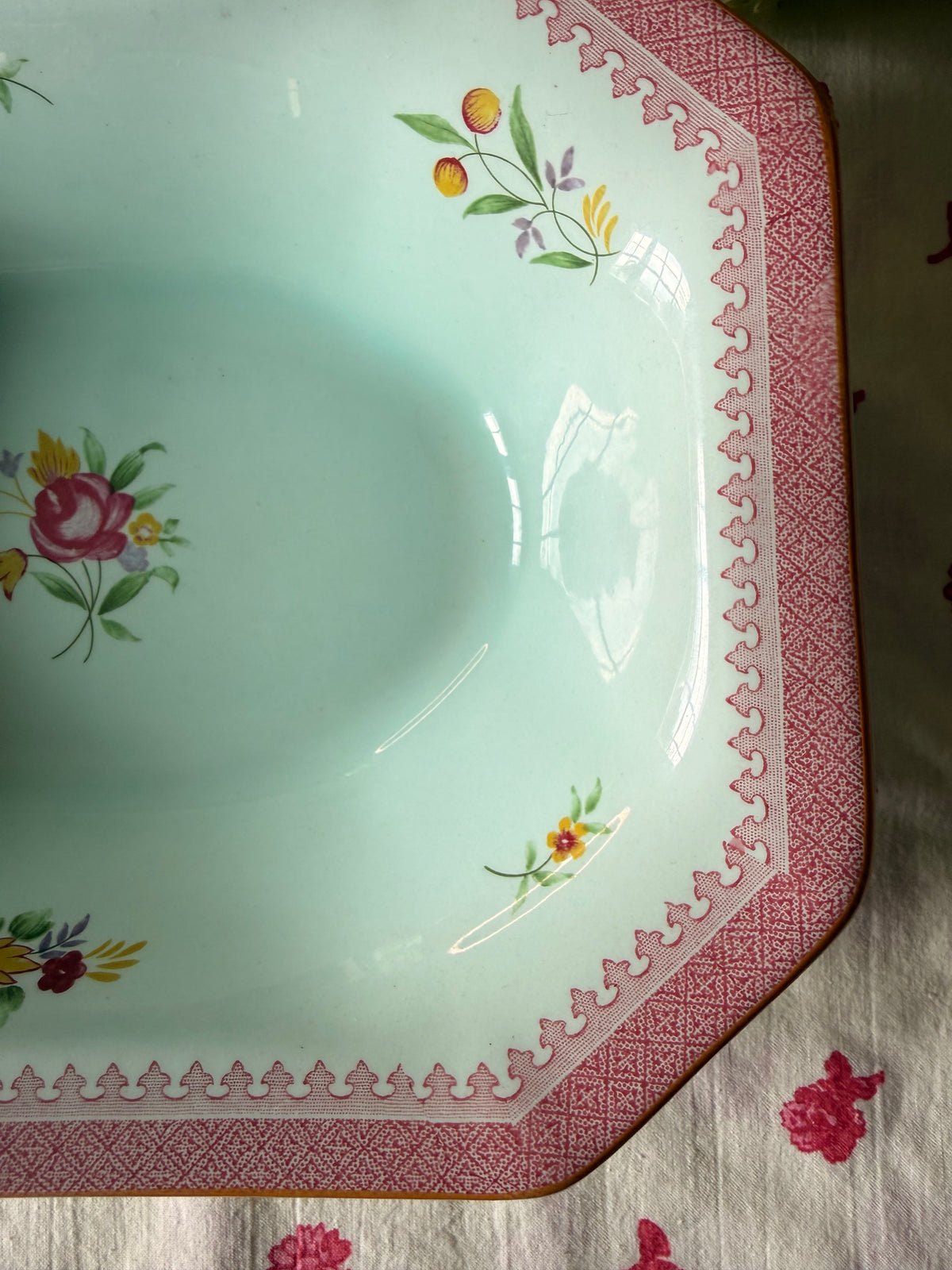 Vintage Adams Calyx Ware Lowestoft Oval Bottom 10” Dish