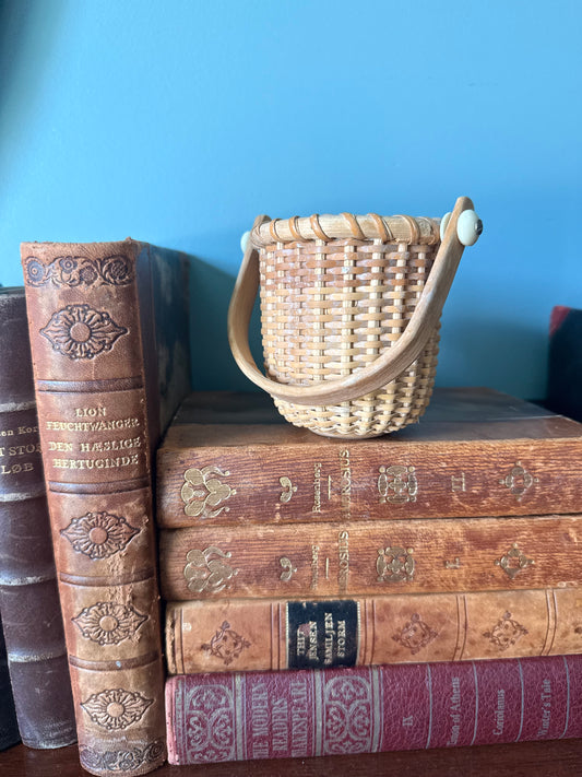 Mini Nantucket Style Handled Basker