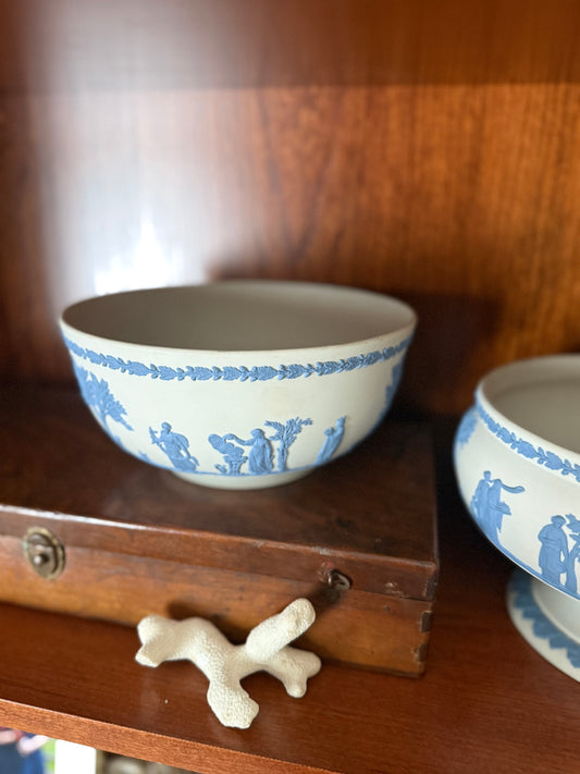 Wedgwood Jasperware Lavender on Cream Sacrifice Bowl