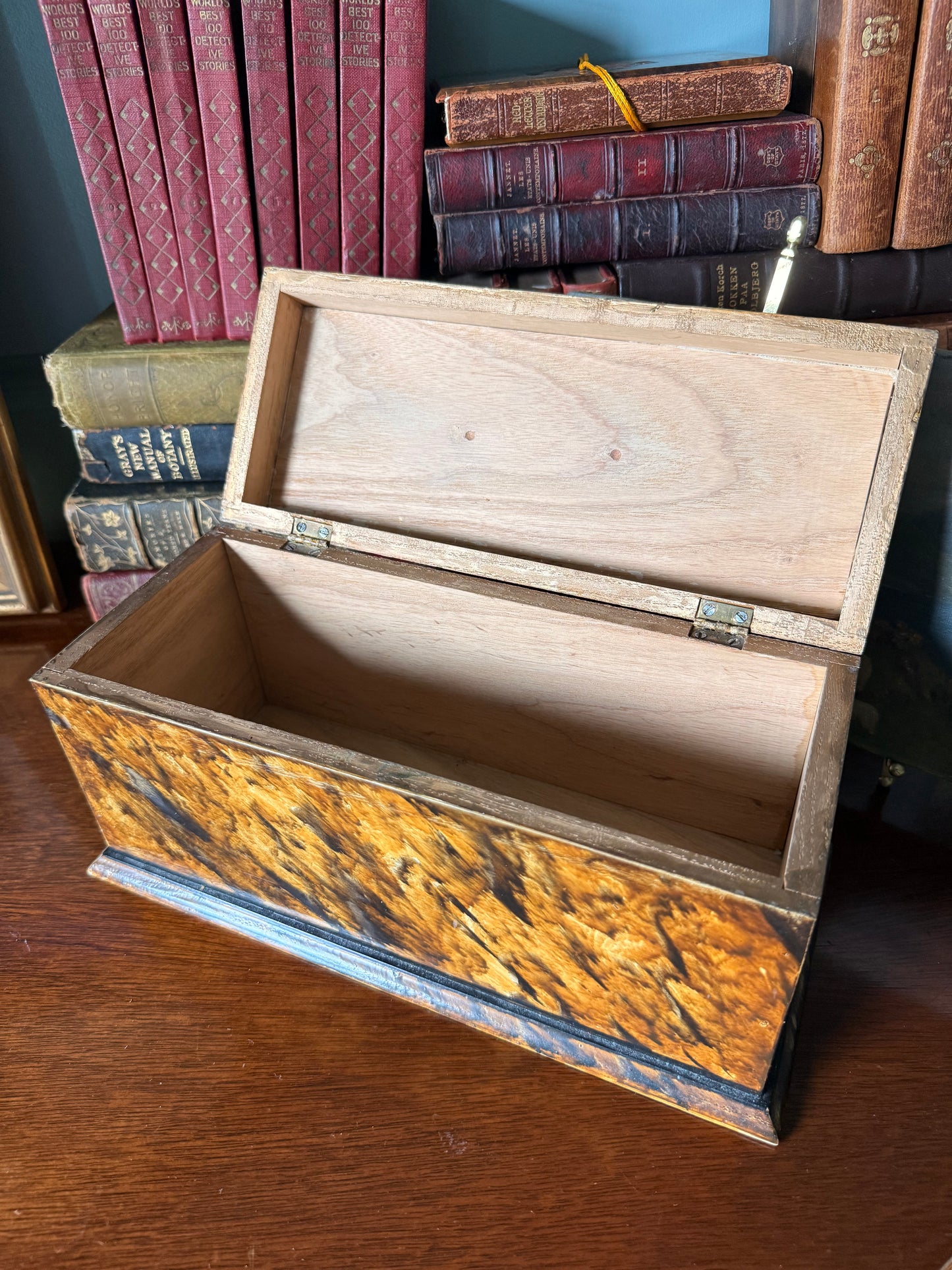 Vintage Vinegar Grained Pine Box